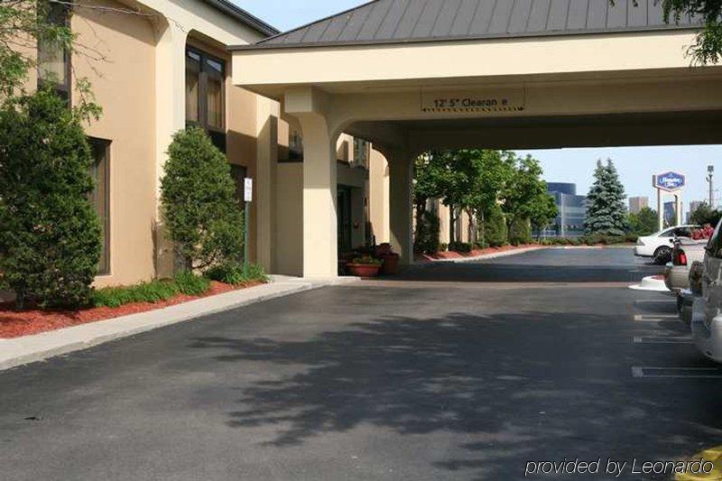 Baymont By Wyndham Southfield/Detroit Hotel Bagian luar foto