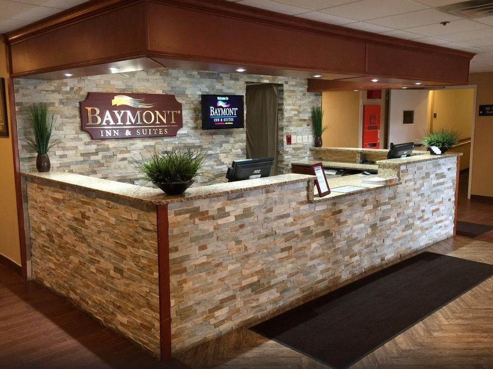 Baymont By Wyndham Southfield/Detroit Hotel Bagian luar foto