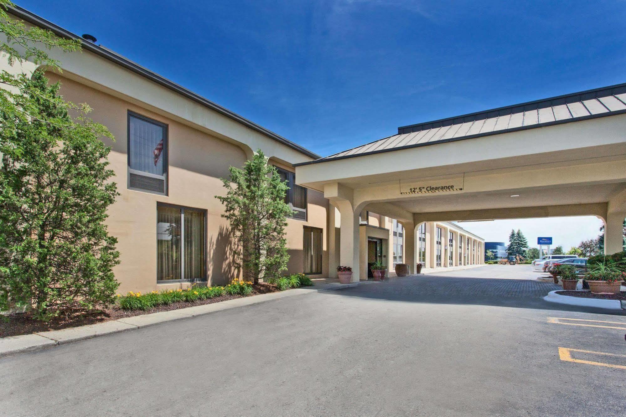 Baymont By Wyndham Southfield/Detroit Hotel Bagian luar foto